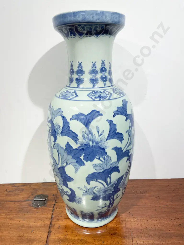 Large Modern Chinese Blue & White Vase Image 1++