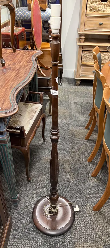 Wooden Standard Lamp Image 1++