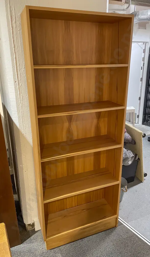 Modern Bookcase Image 1++