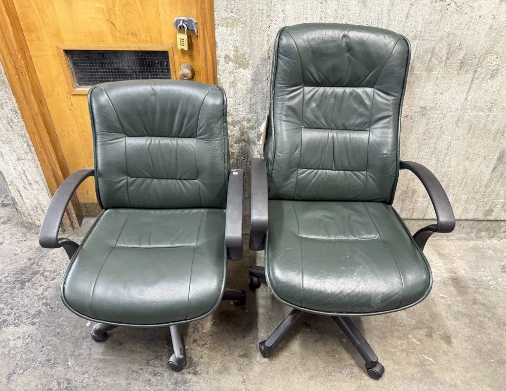 Two Chair Works Office Chairs Image 1++