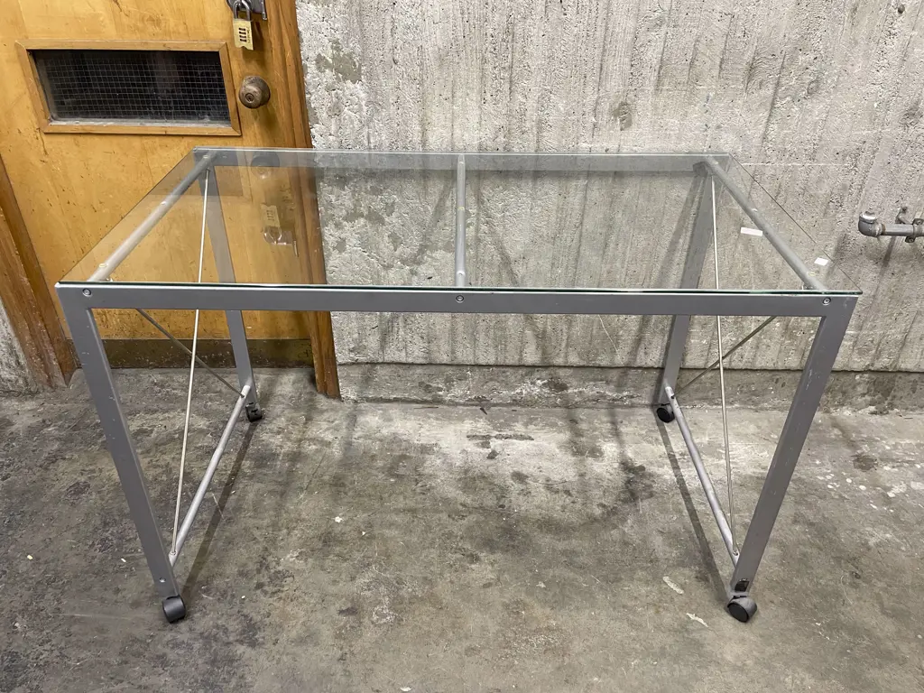 Modern Glass Top Computer Table Image 1++
