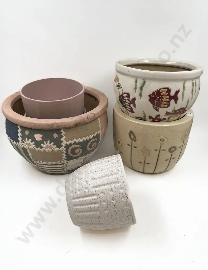 Six Assorted Plant Pots Image 1++