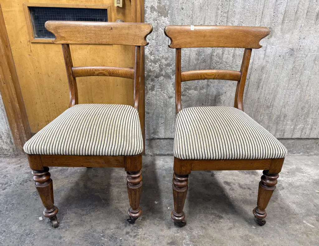 Pair of Victorian Oak Side Chairs Image 1++
