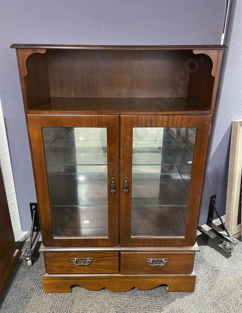 Mahogany China Cabinet Image 1++