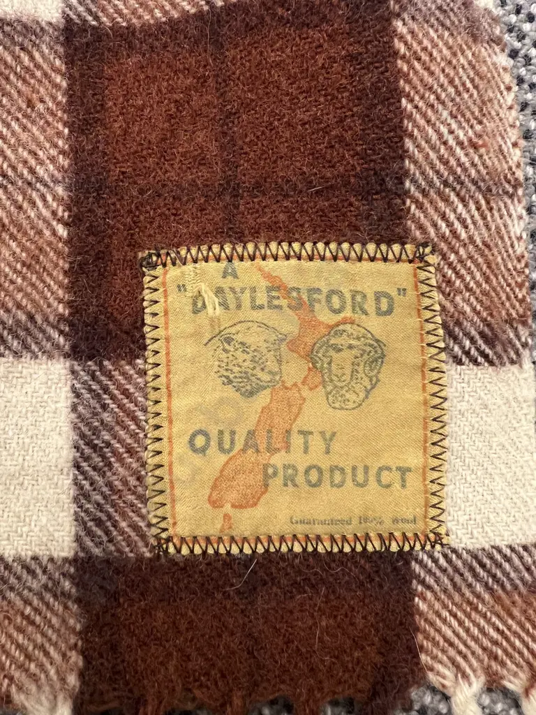 Daylesford NZ Woollen Travel Rug Image 1++