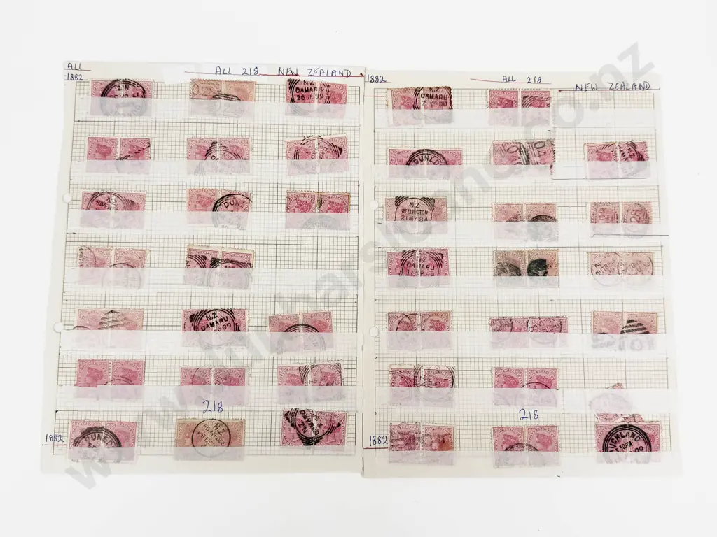 NZ 1882 Second Sideface 1d Red x40 Hinged Pairs Image 1++