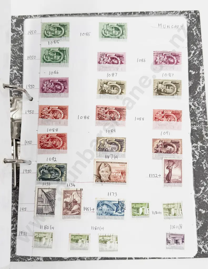 World Vintage Stamps - Hungary Image 1++