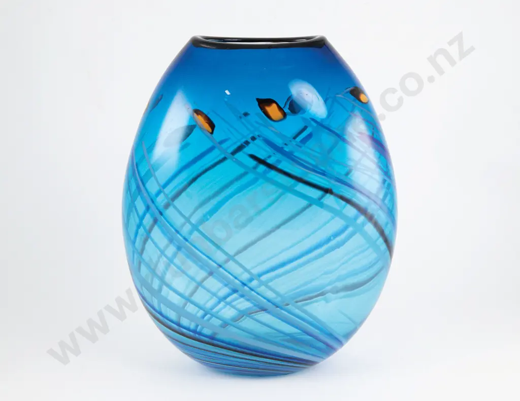 Lynden Over Glass Vase Image 1++
