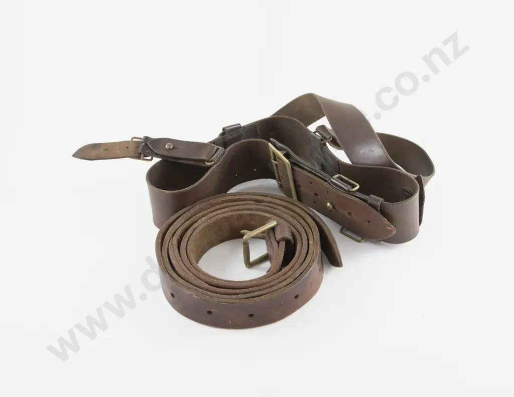 WW1 1915 Leather Equipment Belt and Strap Image 1++