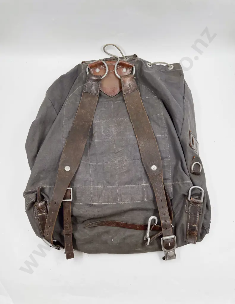 WWII German C1939 Lutwaffe Blue Canvas Rucksack Image 1++
