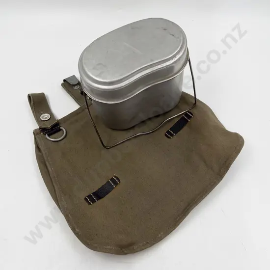 WWII German C1945 Kockgesschirr (Mess Tin) and C1941-44 Breadbag
