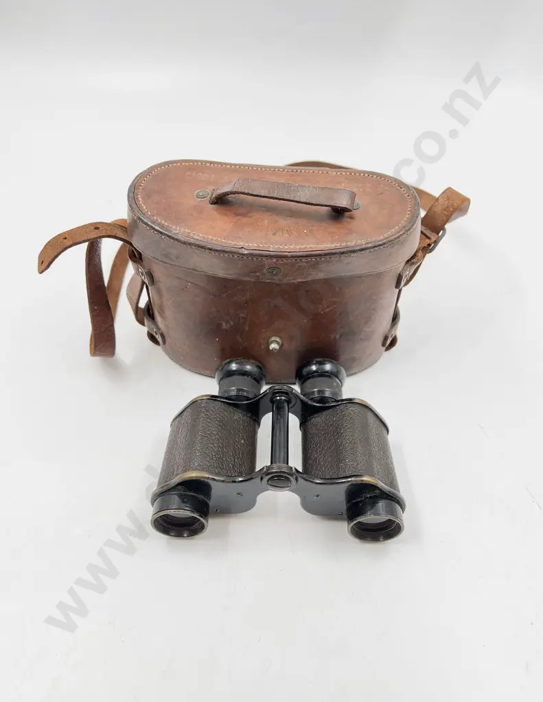 WWI Leather Cased Binoculars with Military Markings Image 1++