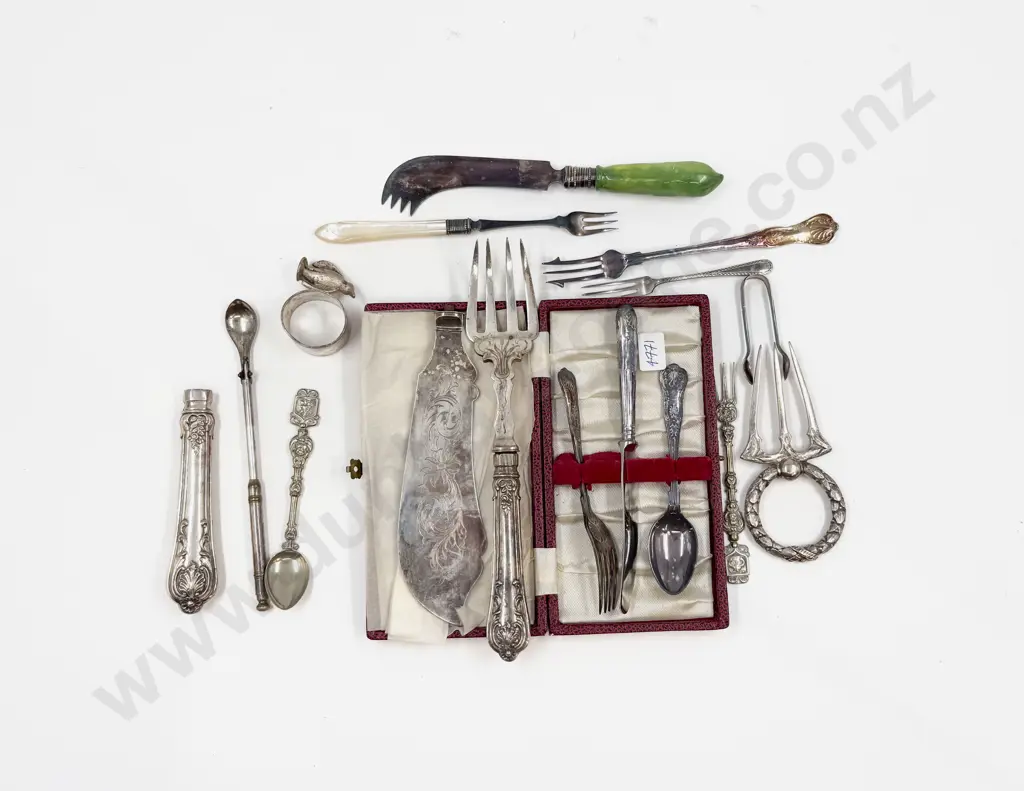 Qty of Assorted S/P Implements etc Image 1++