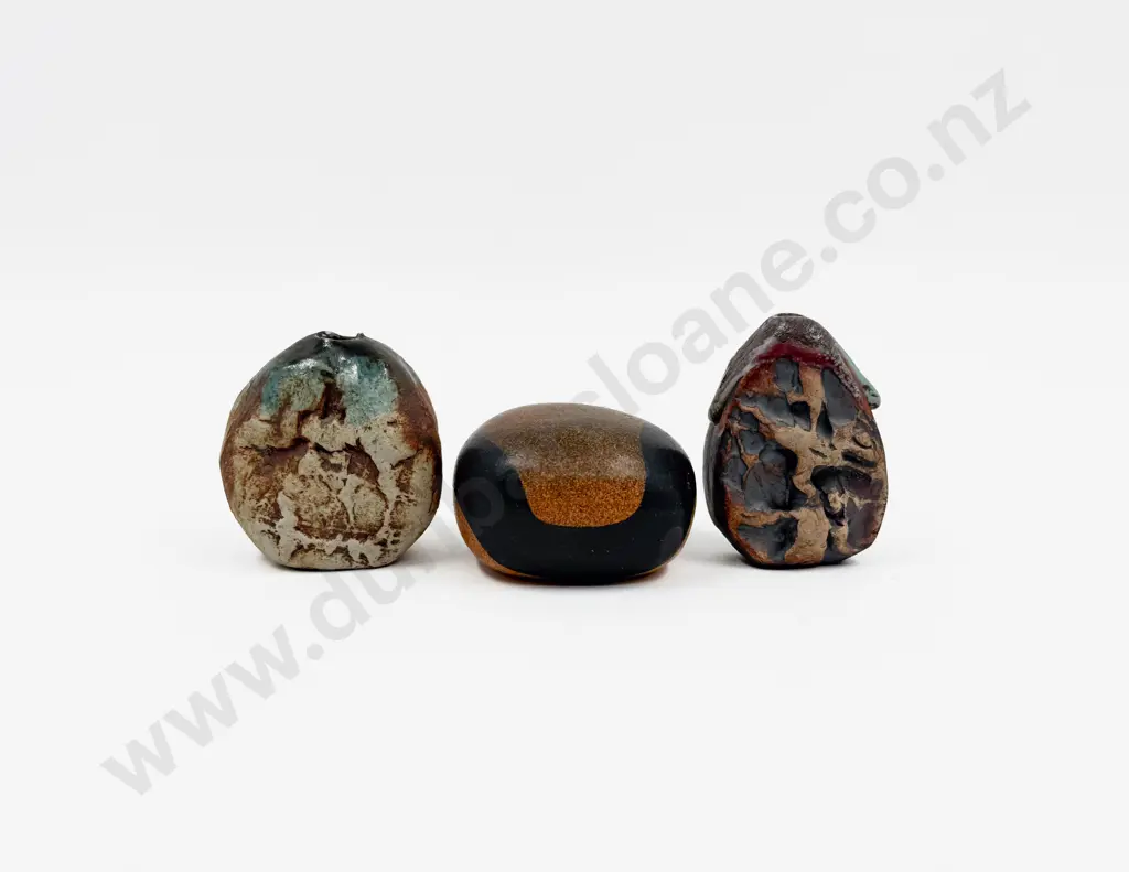 Two Small Doreen Blumhardt Vases together with Anneke Borren Paperweight Image 1++