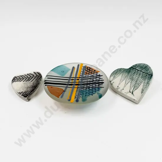 Art Glass Dish together with Two Pottery Wall Hangings