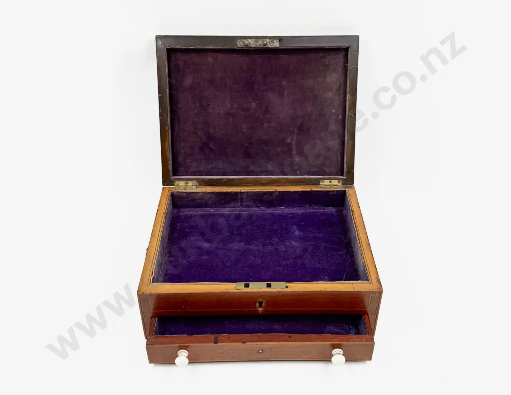 Inlaid Mahogany Cutlery Box with Single Drawer to Base Image 1++