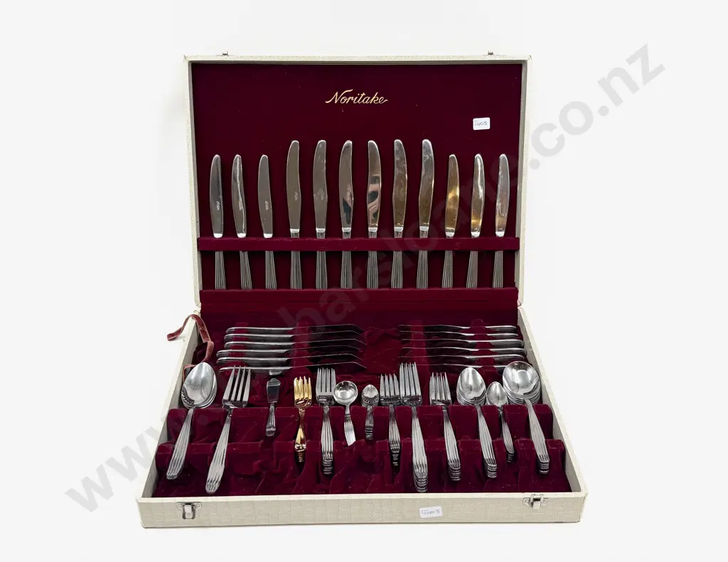 Canteen of Noritake S/P Six Place Cutlery Set Image 1++