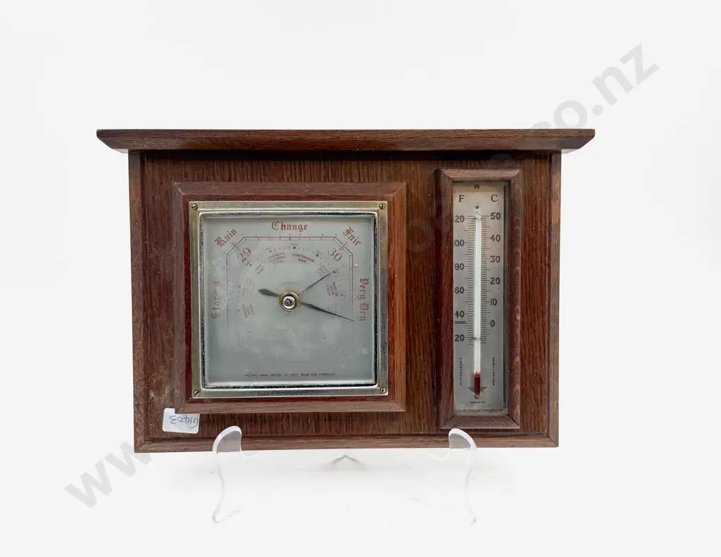 Vintage Oak  Cased Wall Barometer/Thermometer Image 1++