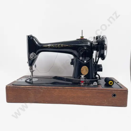 Singer Sewing Machine in Case
