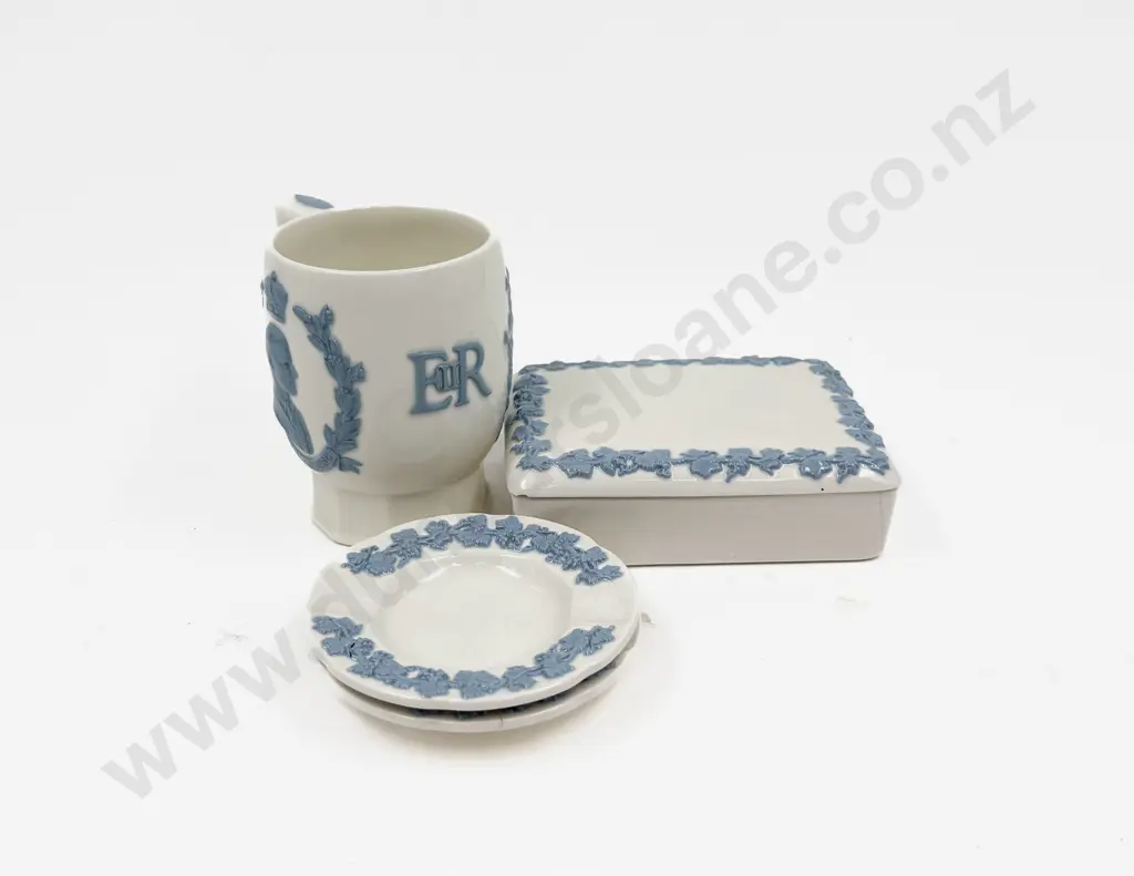 Four Pieces of Wedgwood Image 1++