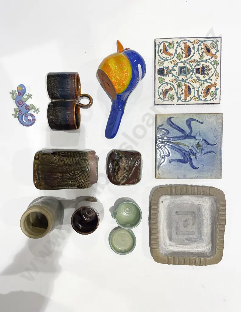 Two Boxes of Assorted Pottery and Glass Ware Image 1++