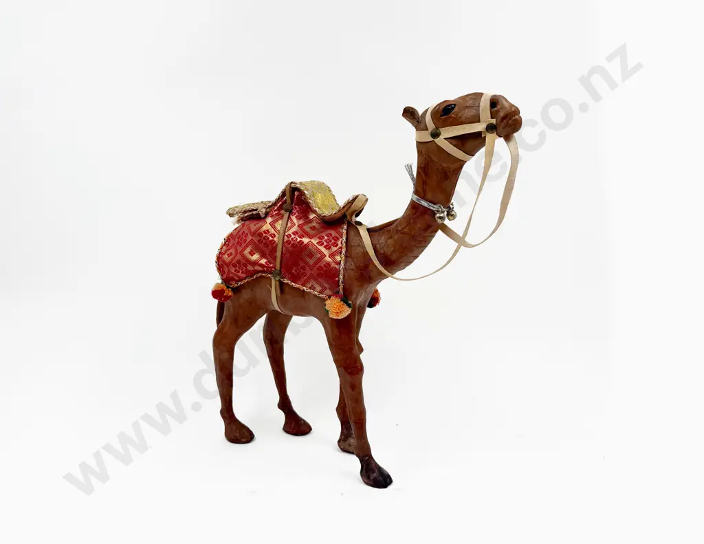 Leather Camel Model 33cm height Image 1++