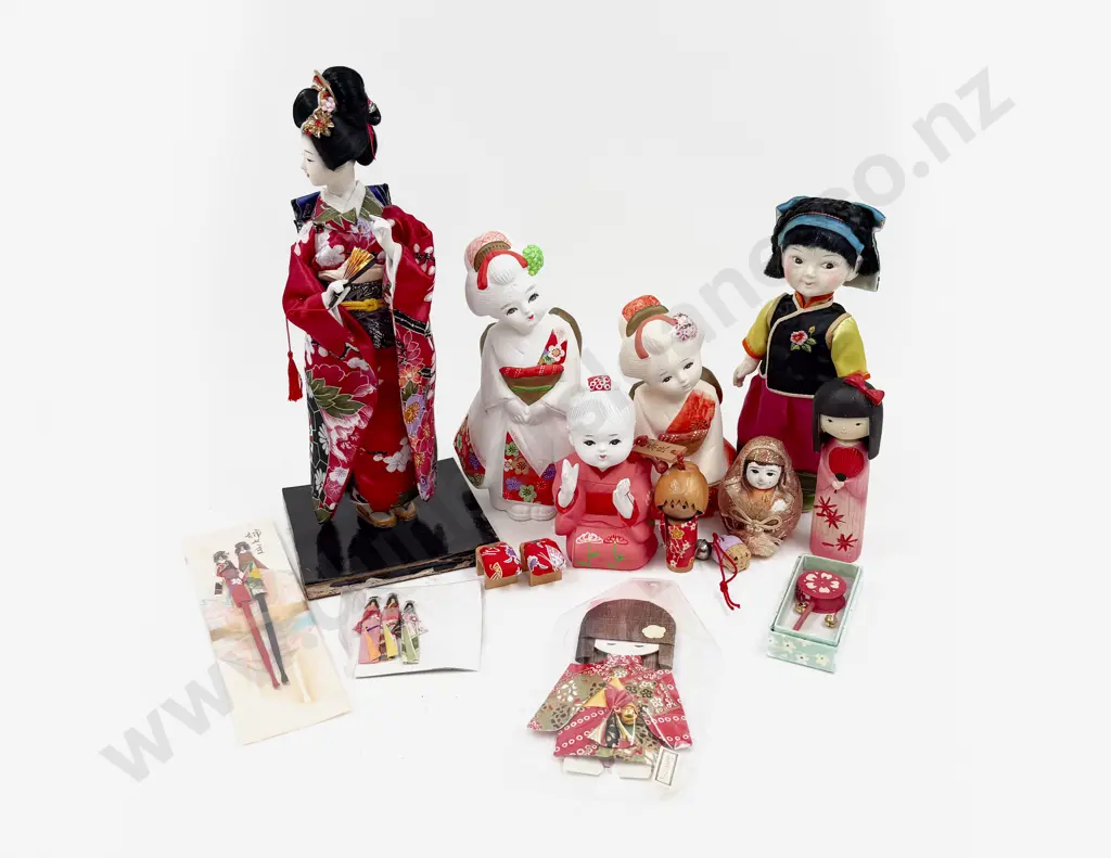 Vintage Various Asian Dolls and Ornaments Image 1++