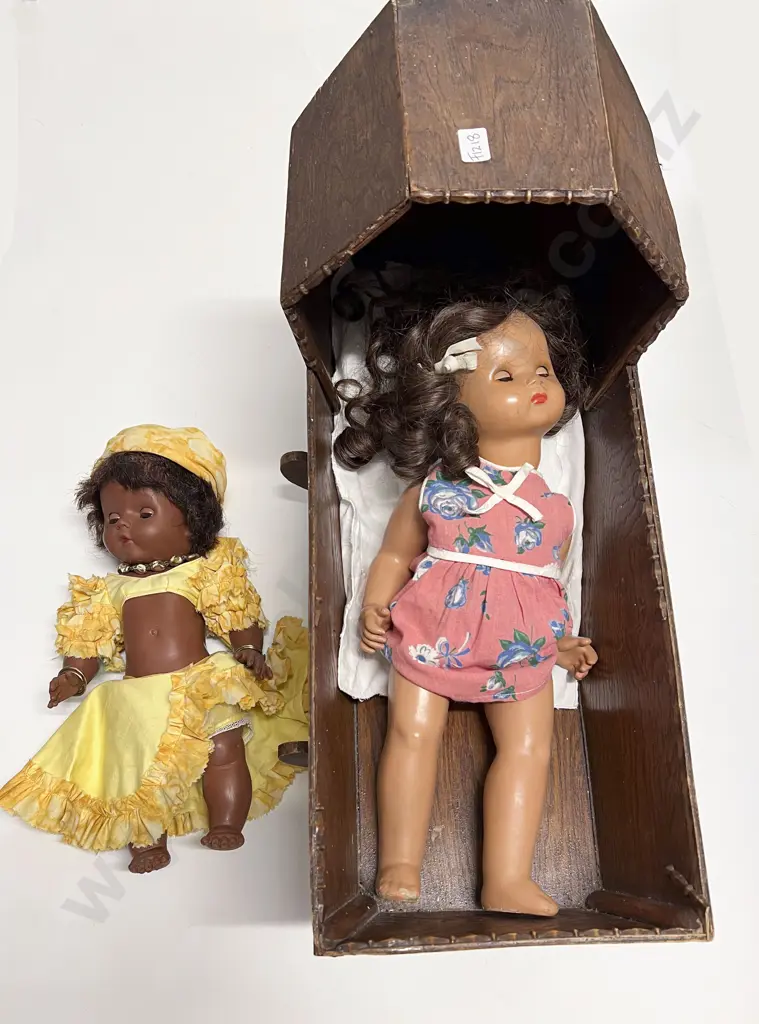 Vintage Beech Dolls Cradle and two play dolls Image 1++