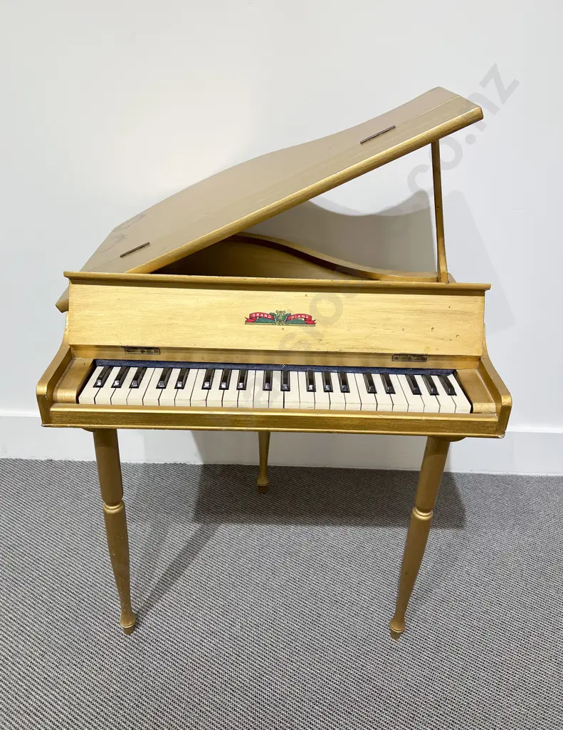 Childs Vintage L H & C Inc 'Grand Piano' Image 1++