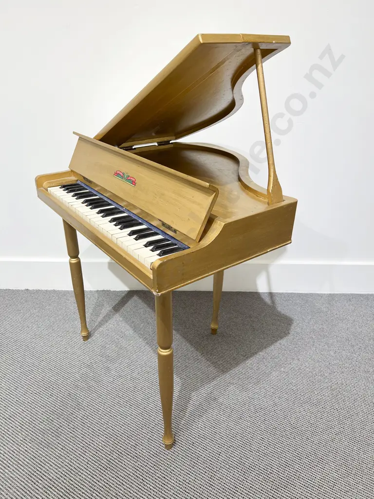 Childs Vintage L H & C Inc 'Grand Piano' Image 1++