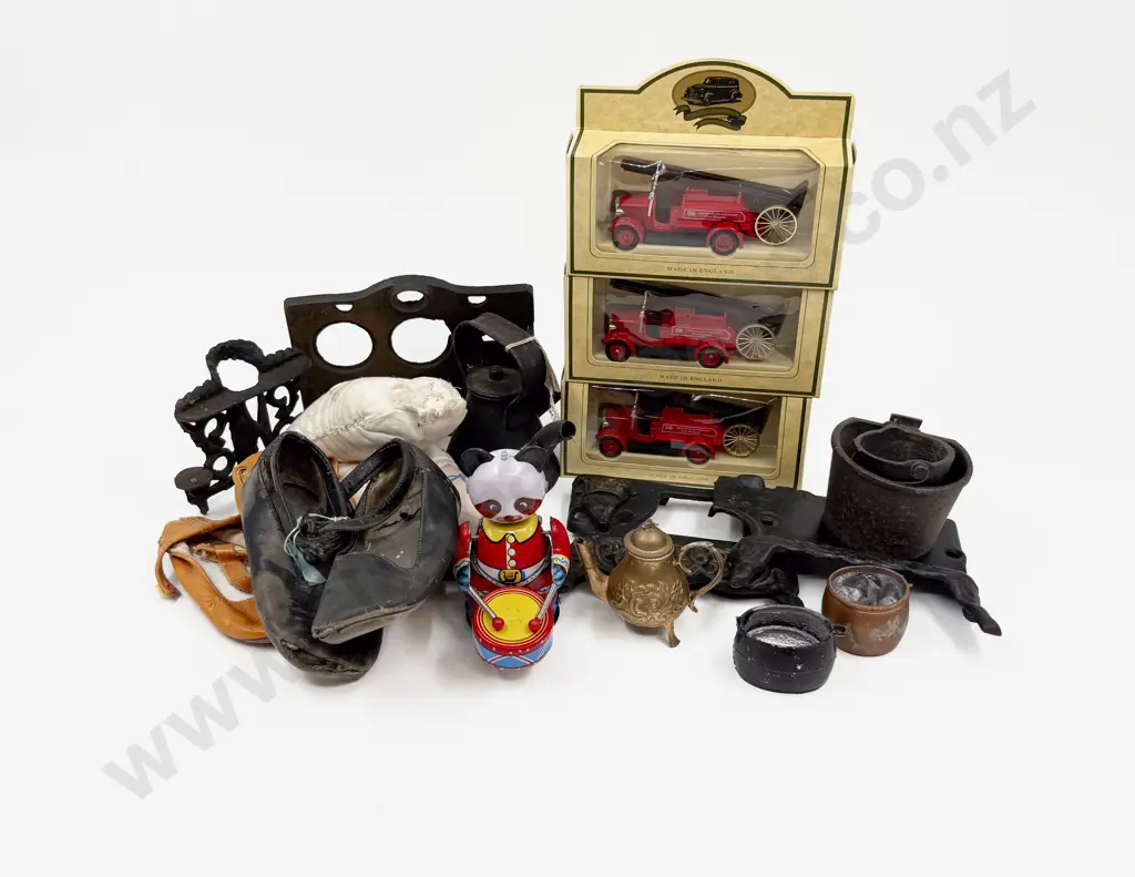 Assorted Toys with Cast Iron Stove (incomplete) Image 1++