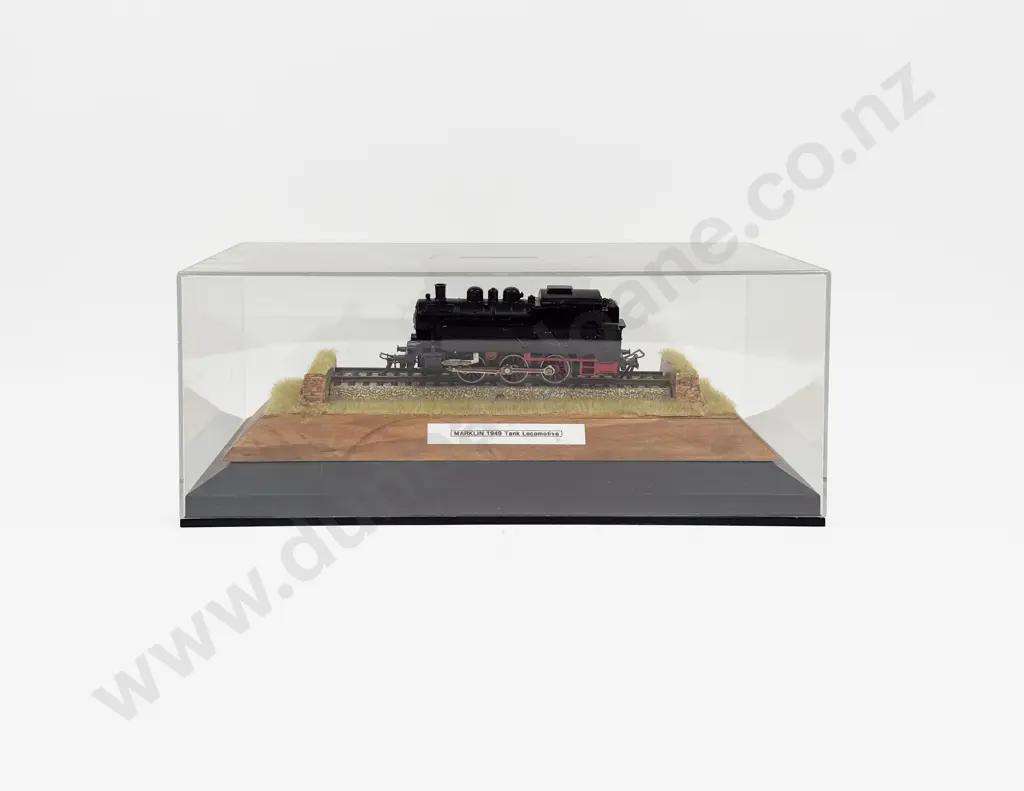 HO Gauge Marklin 0-6-0 Tank Engine TM800 in display case Image 1++