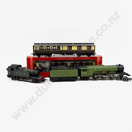 HO Gauge Hornby 4-6-2 Loco & Tender Lima 2-6-2 Tank and two coaches