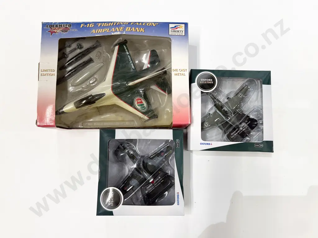 Boxed Three Jet Fighter Models Image 1++