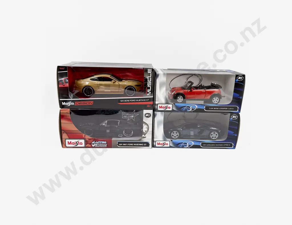 Boxed Four Maisto 1/24 Scale Models Image 1++