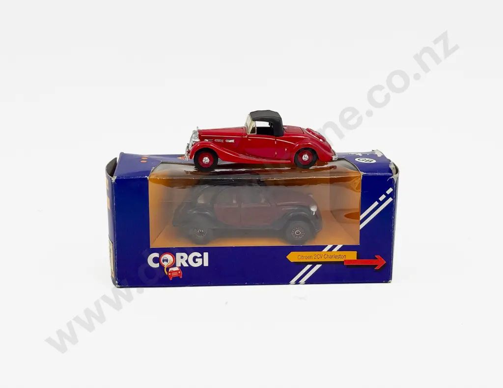 Boxed Matchbox Dinky 1939 Triumph and Corgi Citroen Image 1++