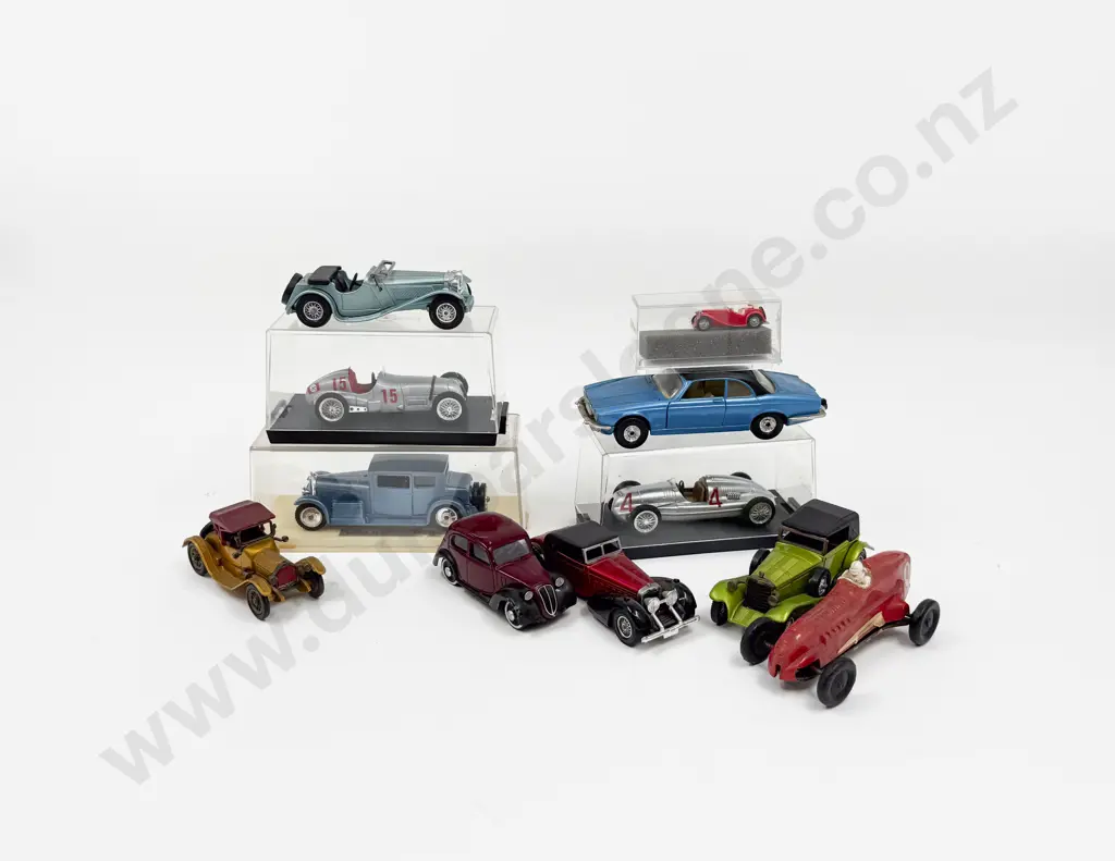 Collection Various Boxed and Unboxed Diecast Models Image 1++