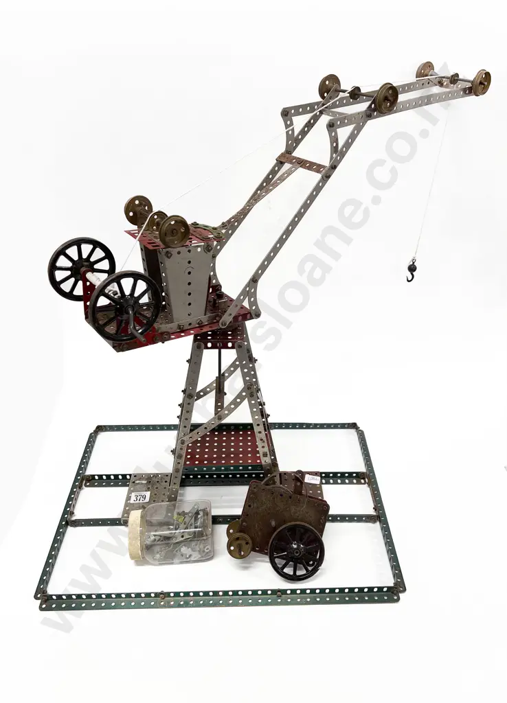 Vintage Meccano Model Crane with a Clockwork Motor Image 1++