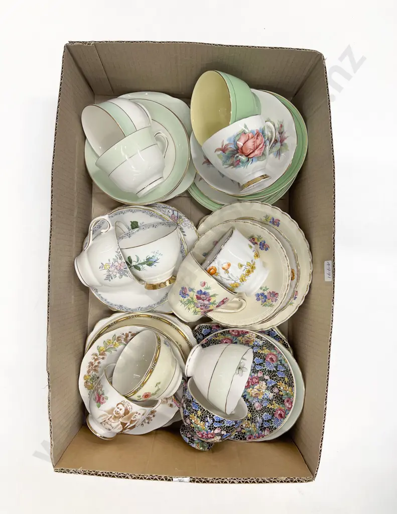 Box of Assorted Fancy China Image 1++
