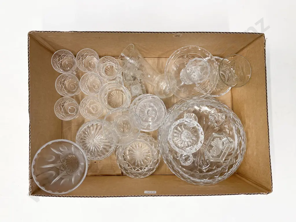 Box of Assorted Crystal and Glassware Image 1++