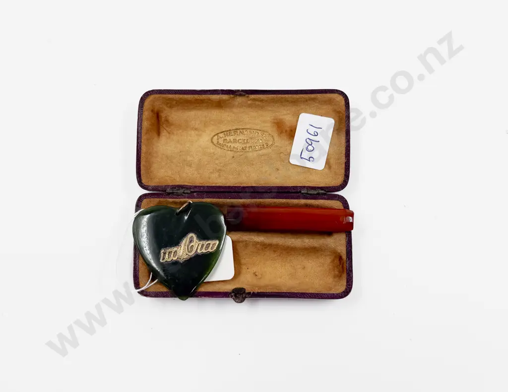 Pounamu Heart Pendant with Amber Cheroot Holder & Case Image 1++