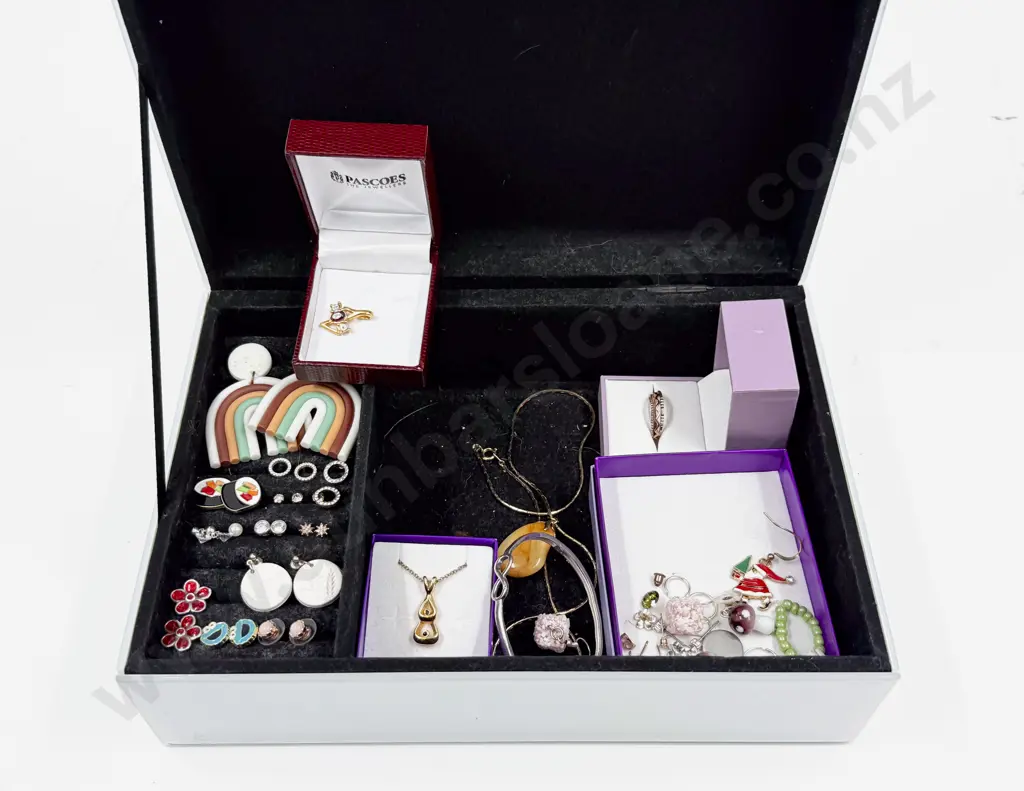 Modern Jewellery Box and Assorted Jewellery Image 1++