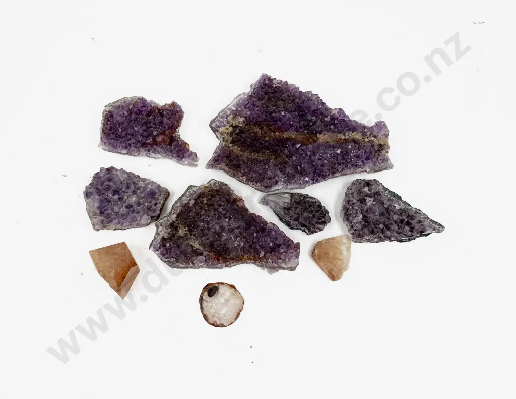 Qty of Assorted Amethyst Samples Image 1++