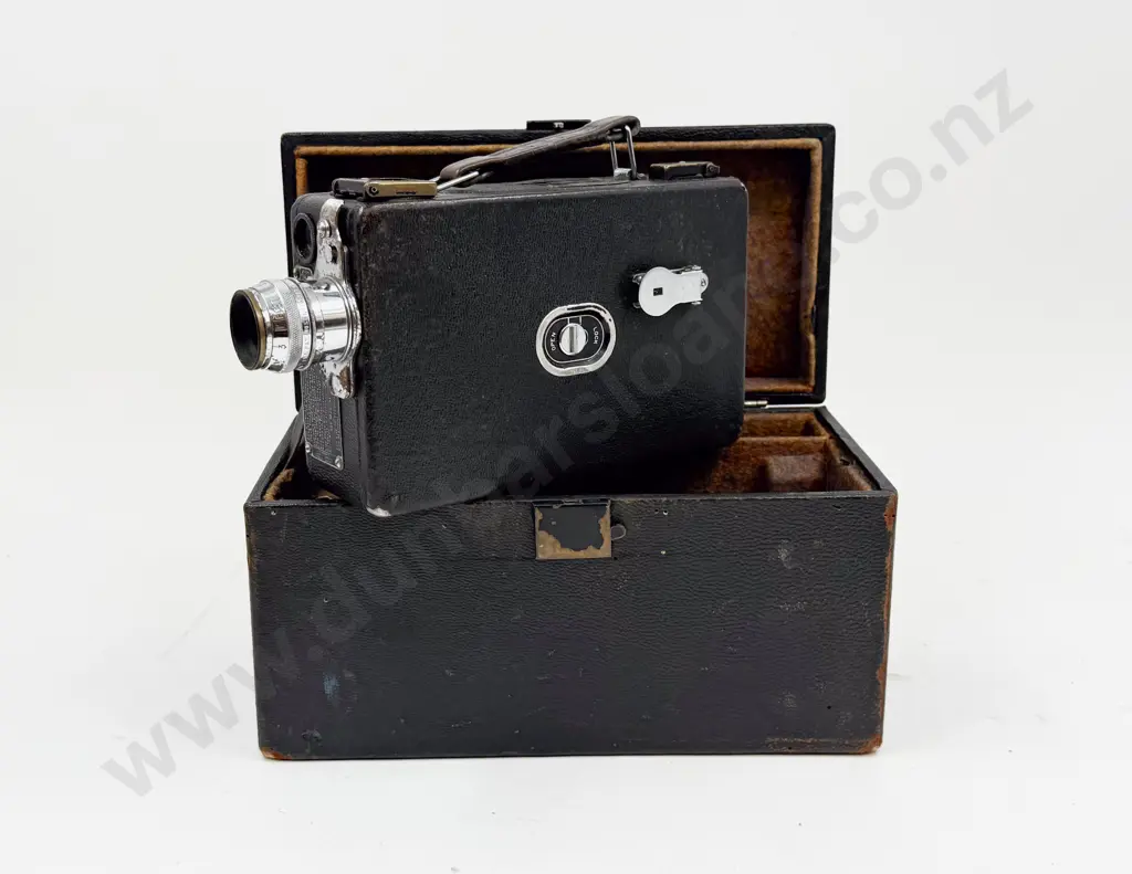 Vintage Cased " Cine Kodak" Model B-B Camera Image 1++