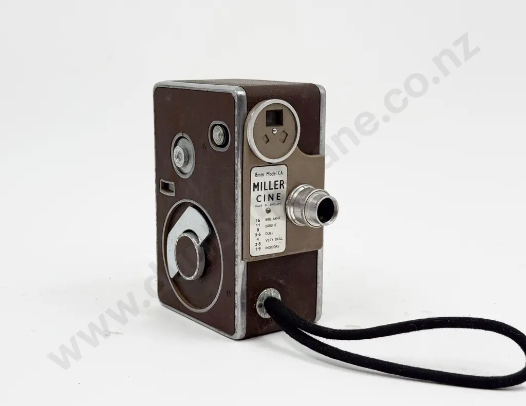 Miller Cine 8mm Camera with Original Box Image 1++