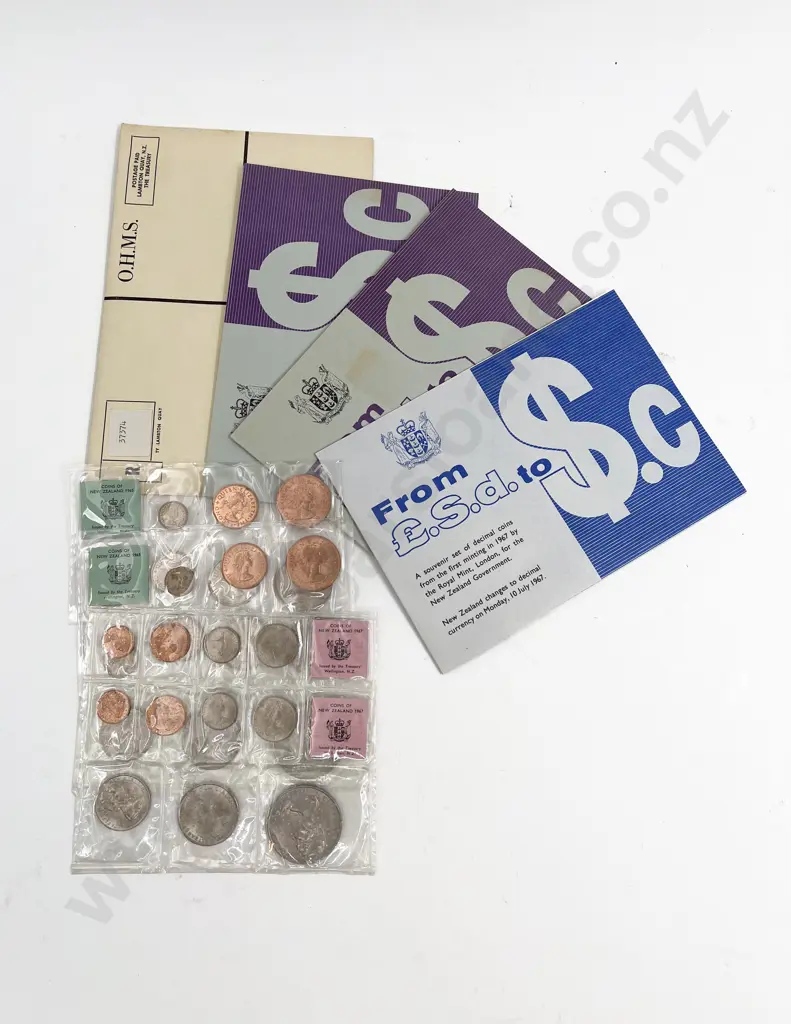 NZ 1967 Pounds to Decimal 7 Coin Packs x 8 (four only covers) Image 1++