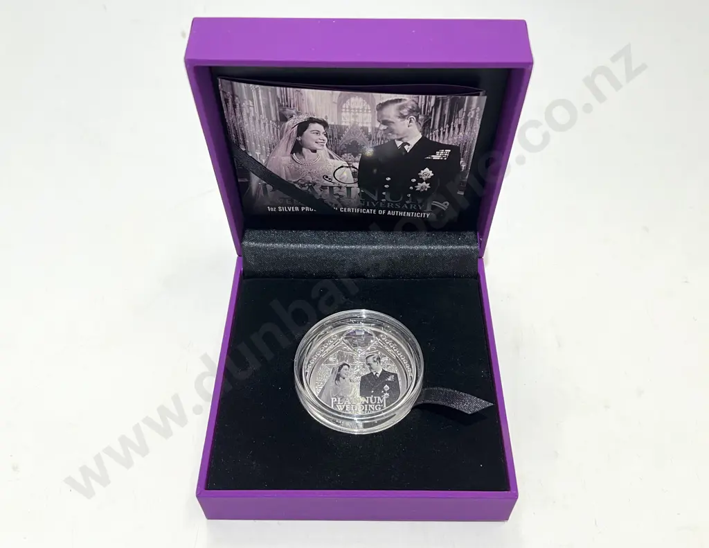 NZ Unopened 2017 Platinum Wedding Silver Proof Coin Image 1++