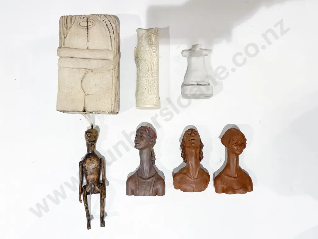 Qty of Assorted Pottery etc Image 1++