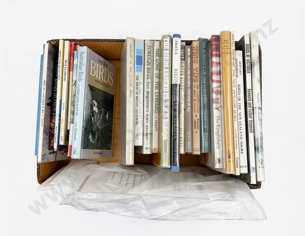 Box of Assorted Ornithological Reference Image 1++