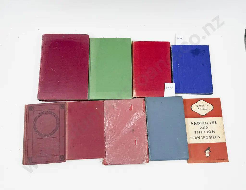 Qty of Assorted Vintage Books Image 1++